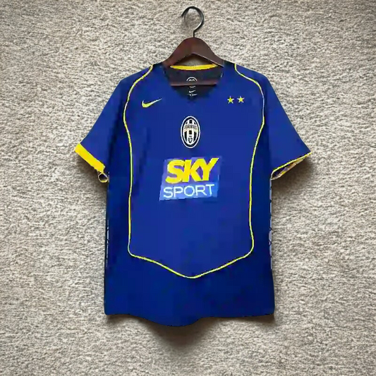 Camiseta retro de visitante de la JUVENTUS 2004