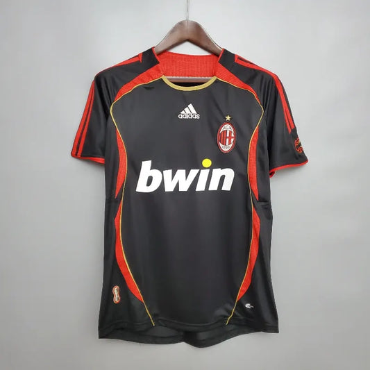 Camiseta retro de visitante del AC MILAN 2006-07